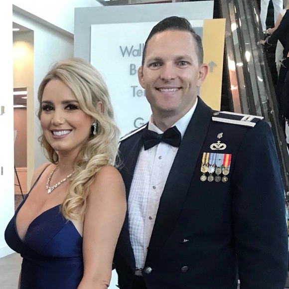 Meet your Posher, Posh - Picture 1 of 2